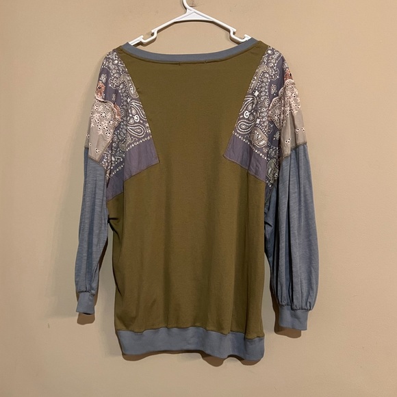 FREE PEOPLE We The Free Feelin It Tee Army Combo Patchwork Boho Oversized Small - Picture 6 of 12